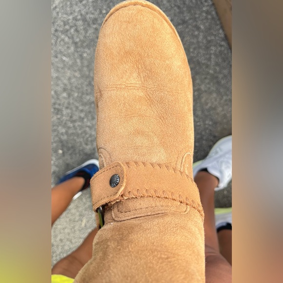 UGG boots in perfect condition. - Picture 6 of 11